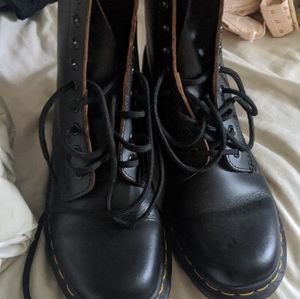 Doc martens black boots